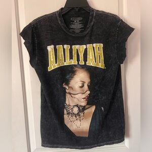 Aaliyah Graphic 90s Music Short Sleeve Tee - Black Medium